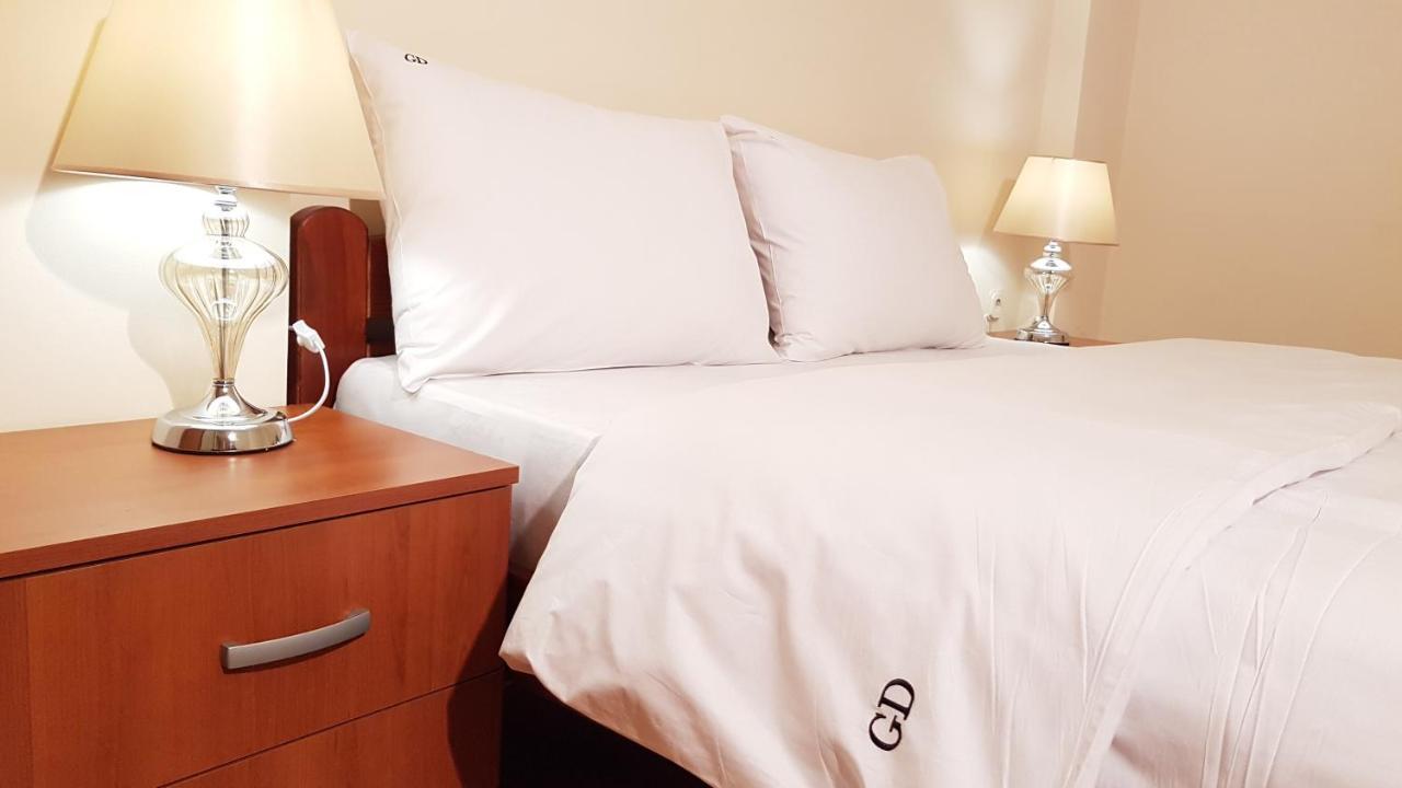 Golden Delight Central Apartment 스코페 외부 사진